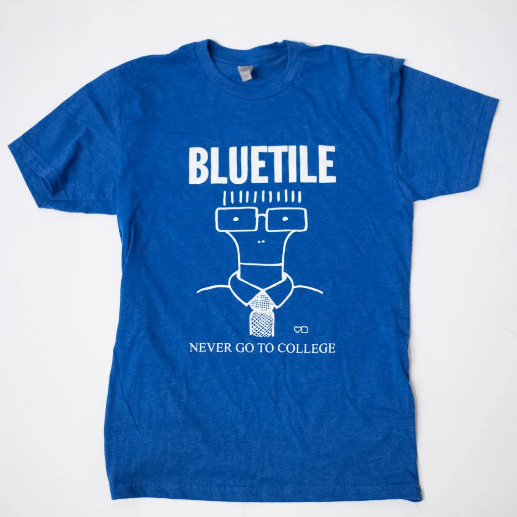 BLUETILE NEVER GO TO COLLEGE T-SHIRT ROYAL / WHITE