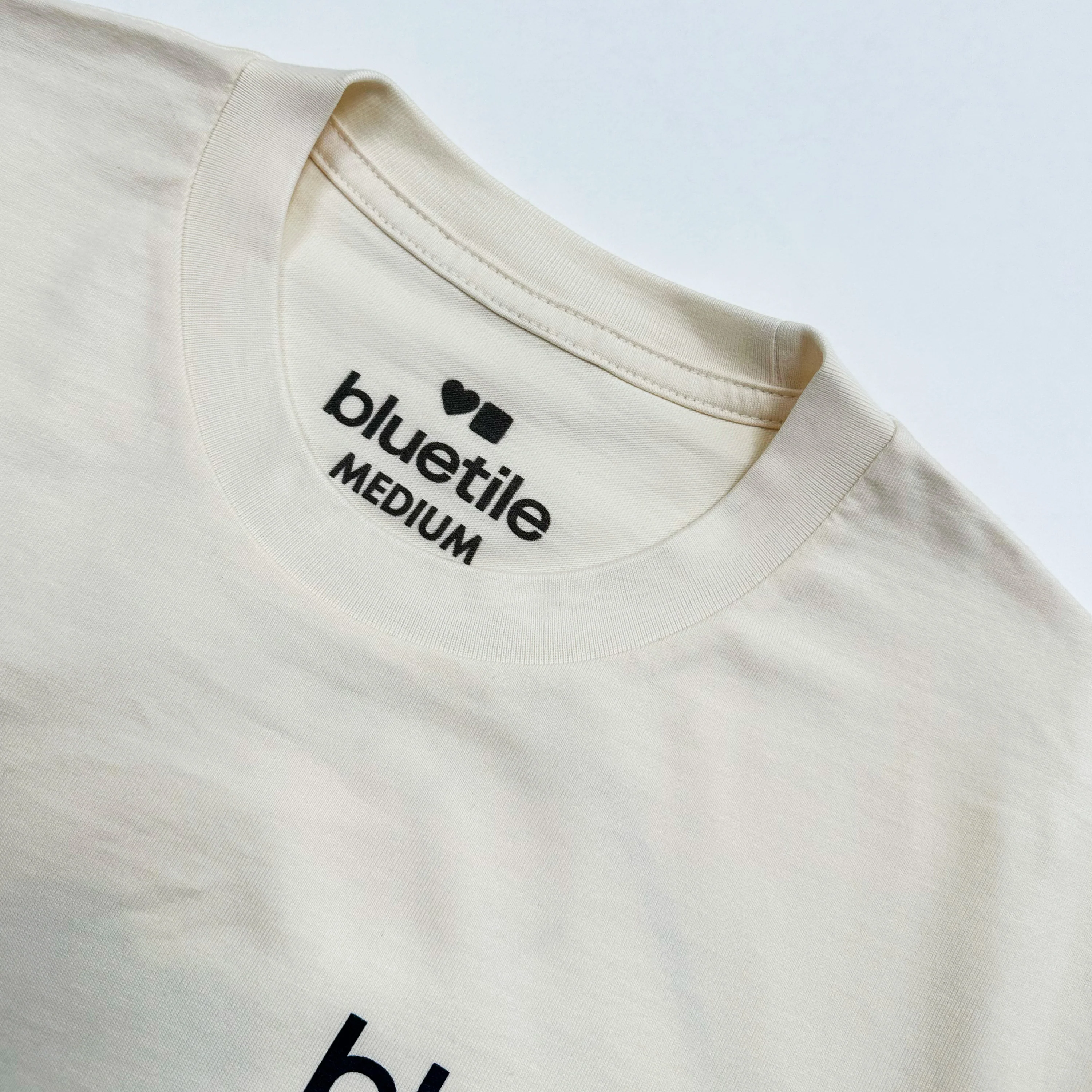 BLUETILE PRINT STUDIO POCKET TEE ECRU - Image 3