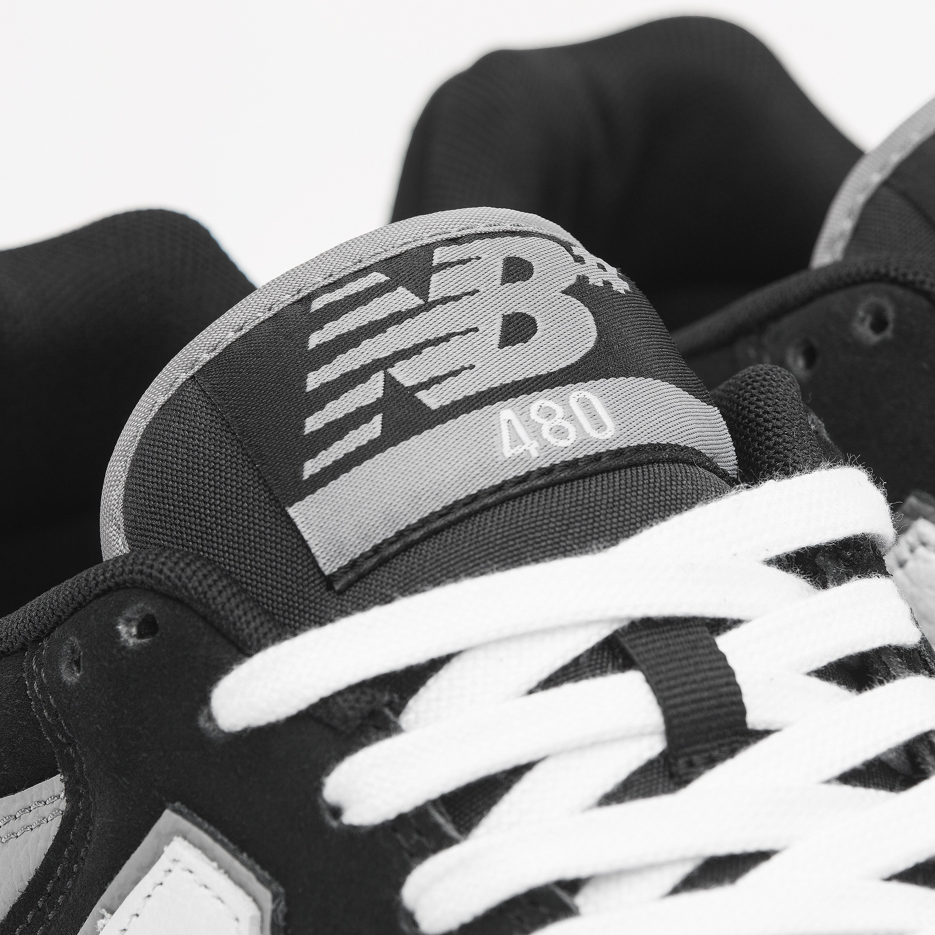 NB NUMERIC 480 SUEDE BLACK / GREY - Image 4