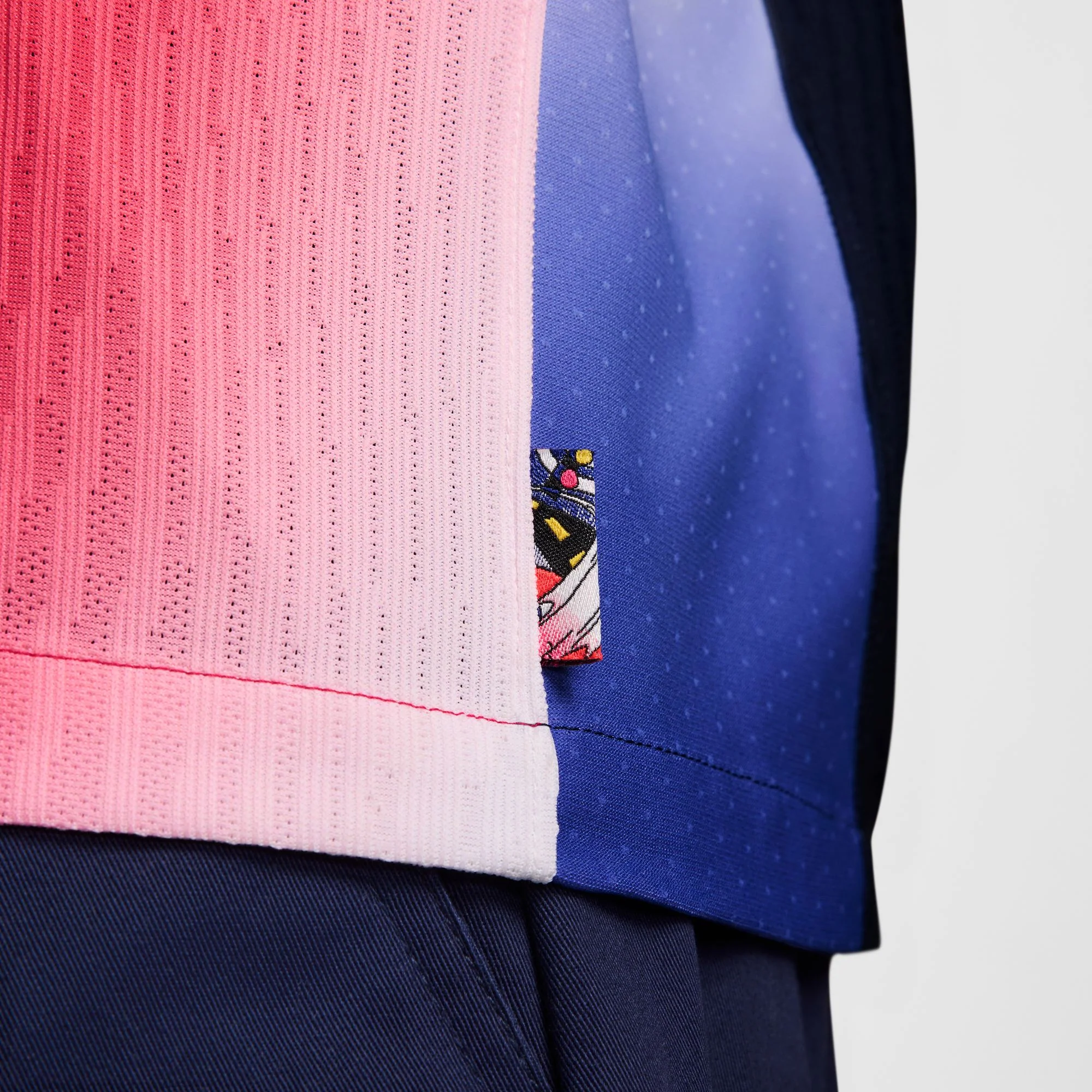 NIKE SB 2024 FEDERATION KIT DRI-FIT ADV SHORT-SLEEVE SKATE JERSEY USA OBSIDIAN/BRIGHT CRIMSON/WHITE - Image 9
