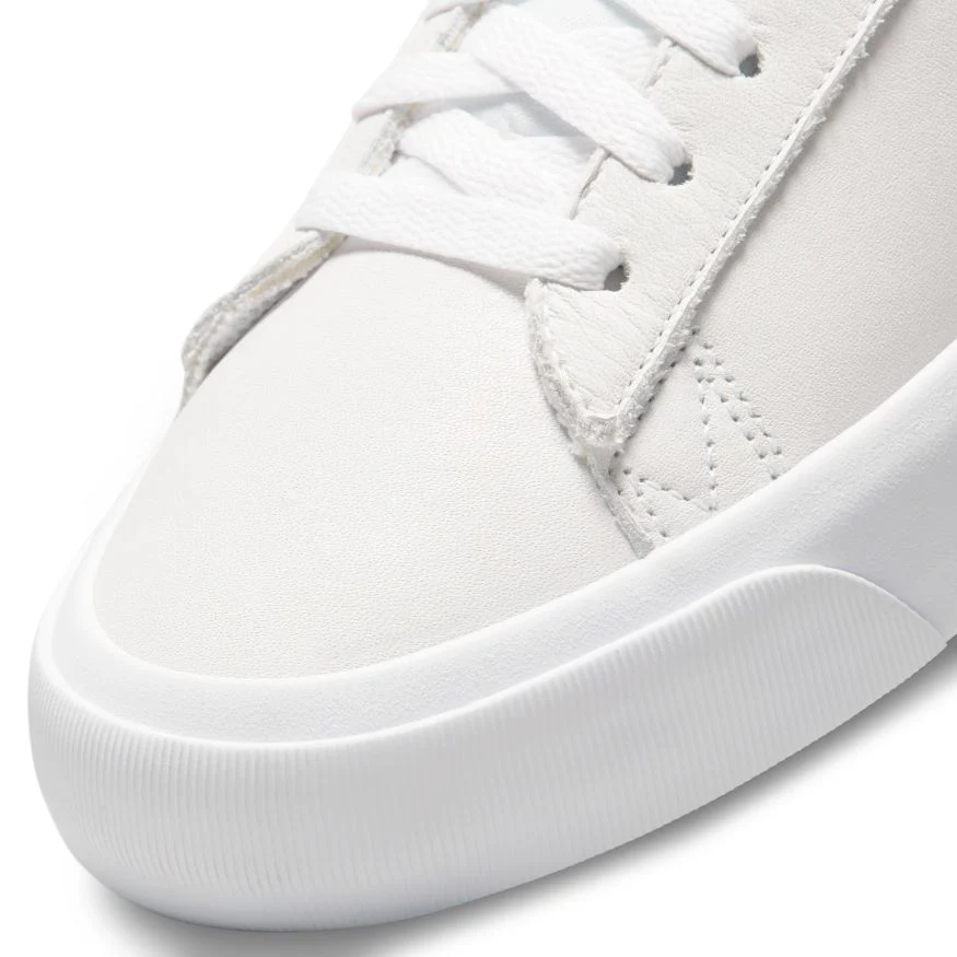 NIKE SB BLAZER LOW PRO GT ISO WHITE / LIGHT COGNAC - Image 2