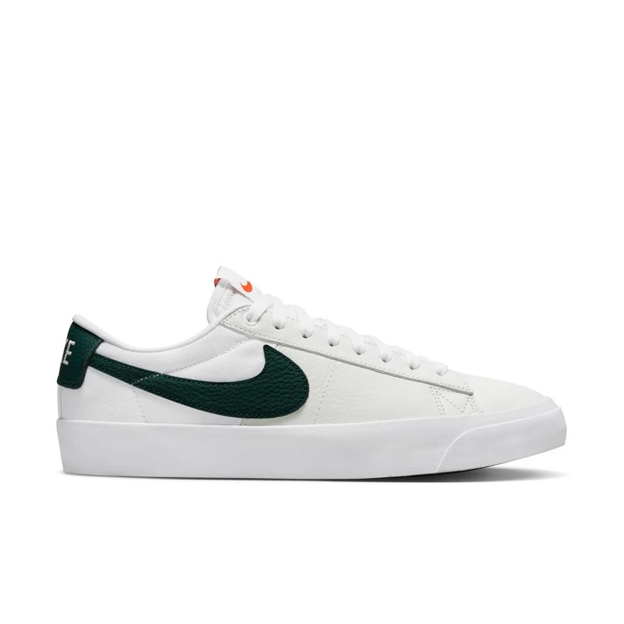 NIKE SB BLAZER LOW PRO GT ISO WHITE / PRO GREEN