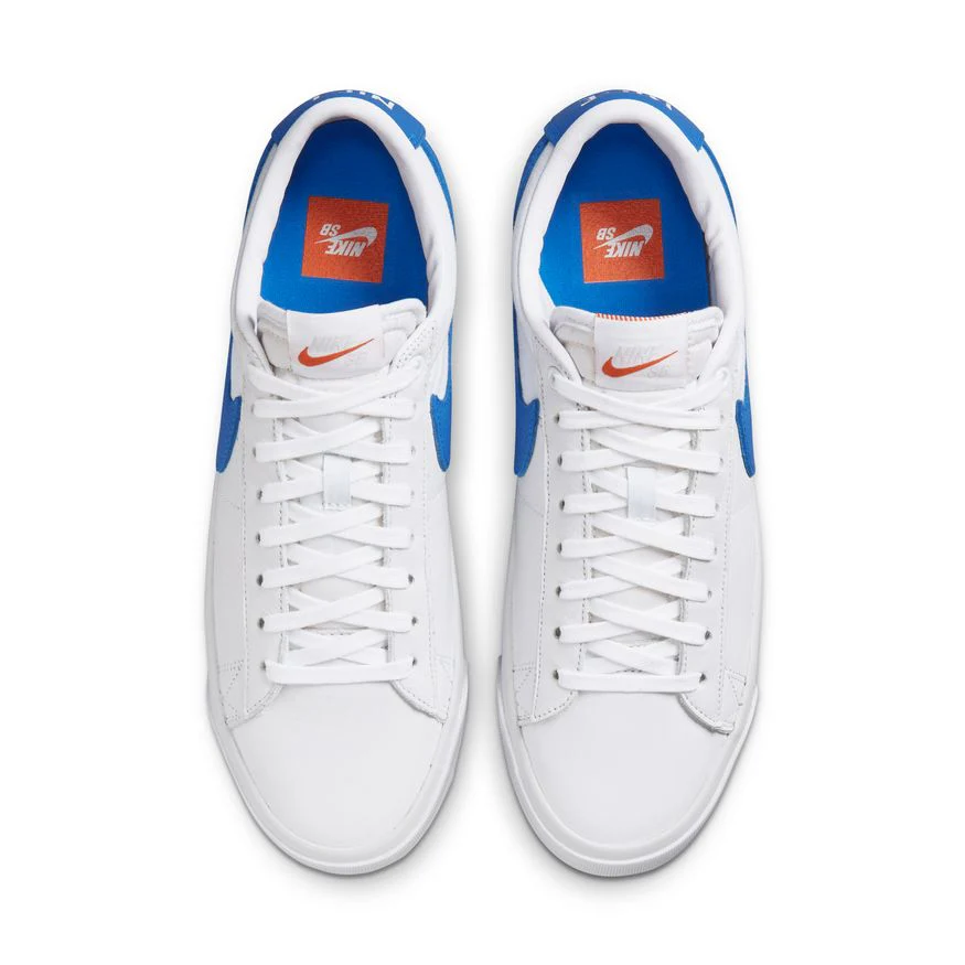 NIKE SB BLAZER LOW PRO GT ISO WHITE / VARSITY ROYAL - Image 4