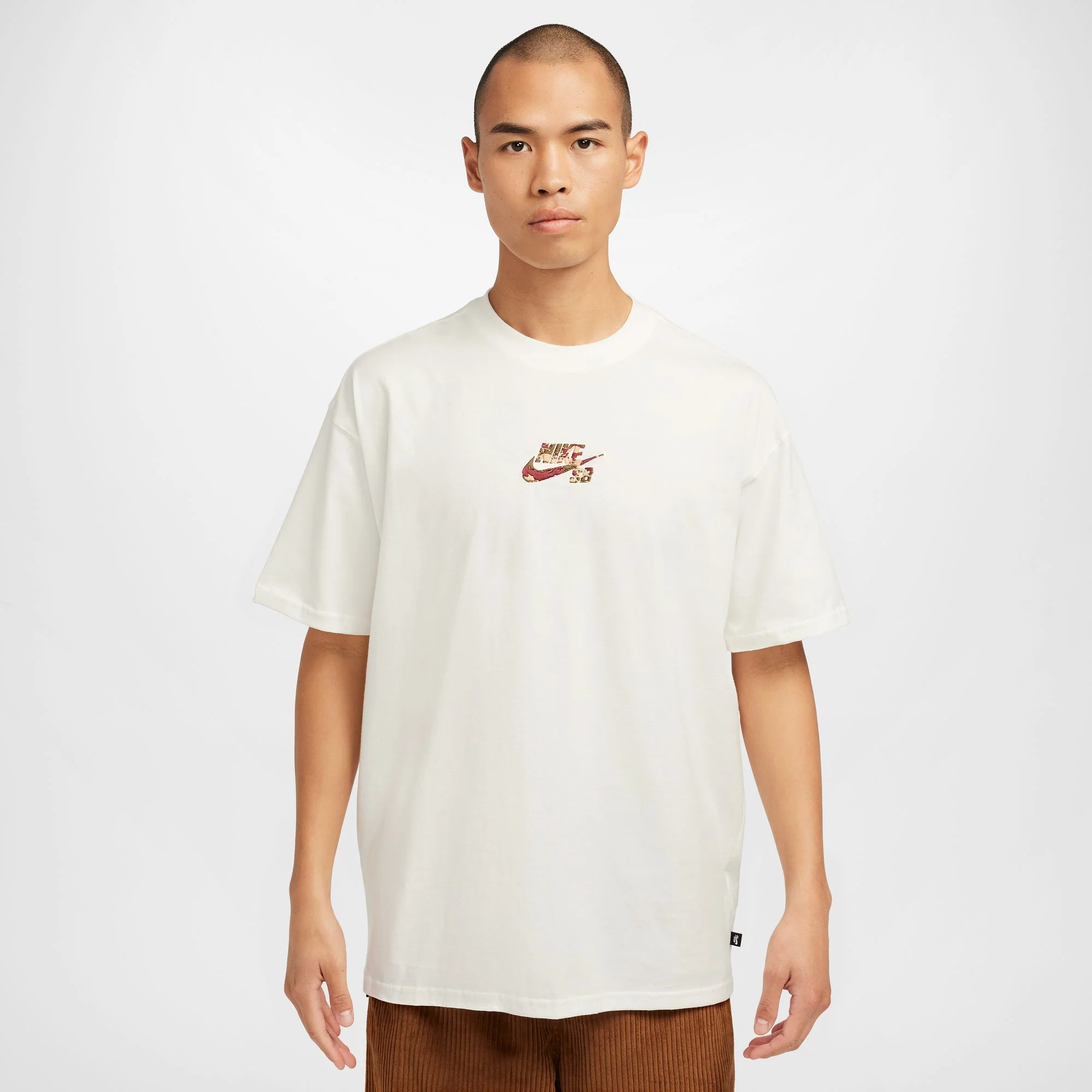 NIKE SB CAMO CENTERED LOGO MAX90 TEE WHITE - Image 3