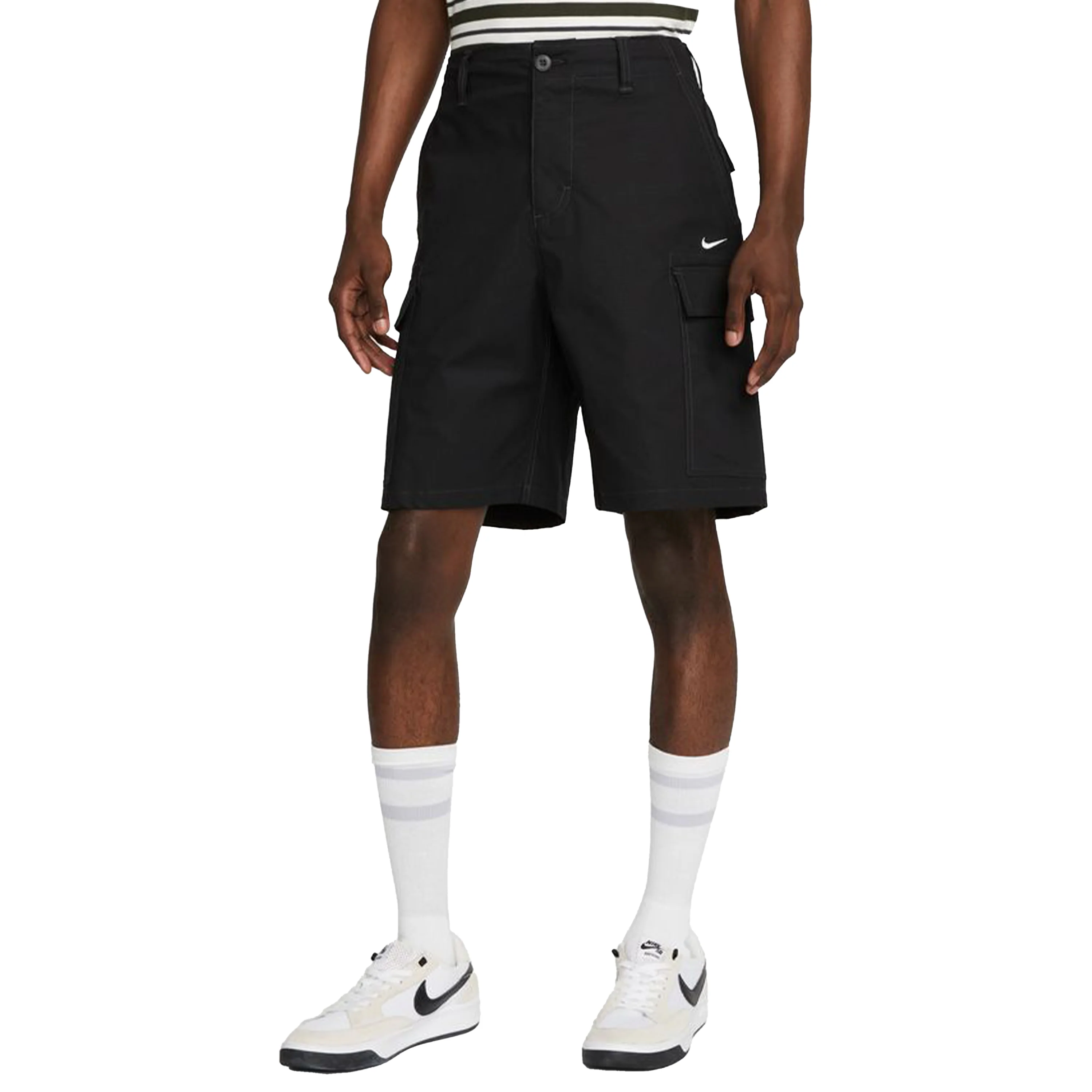 NIKE SB CARGO SHORT KNEE LENGTH BLACK
