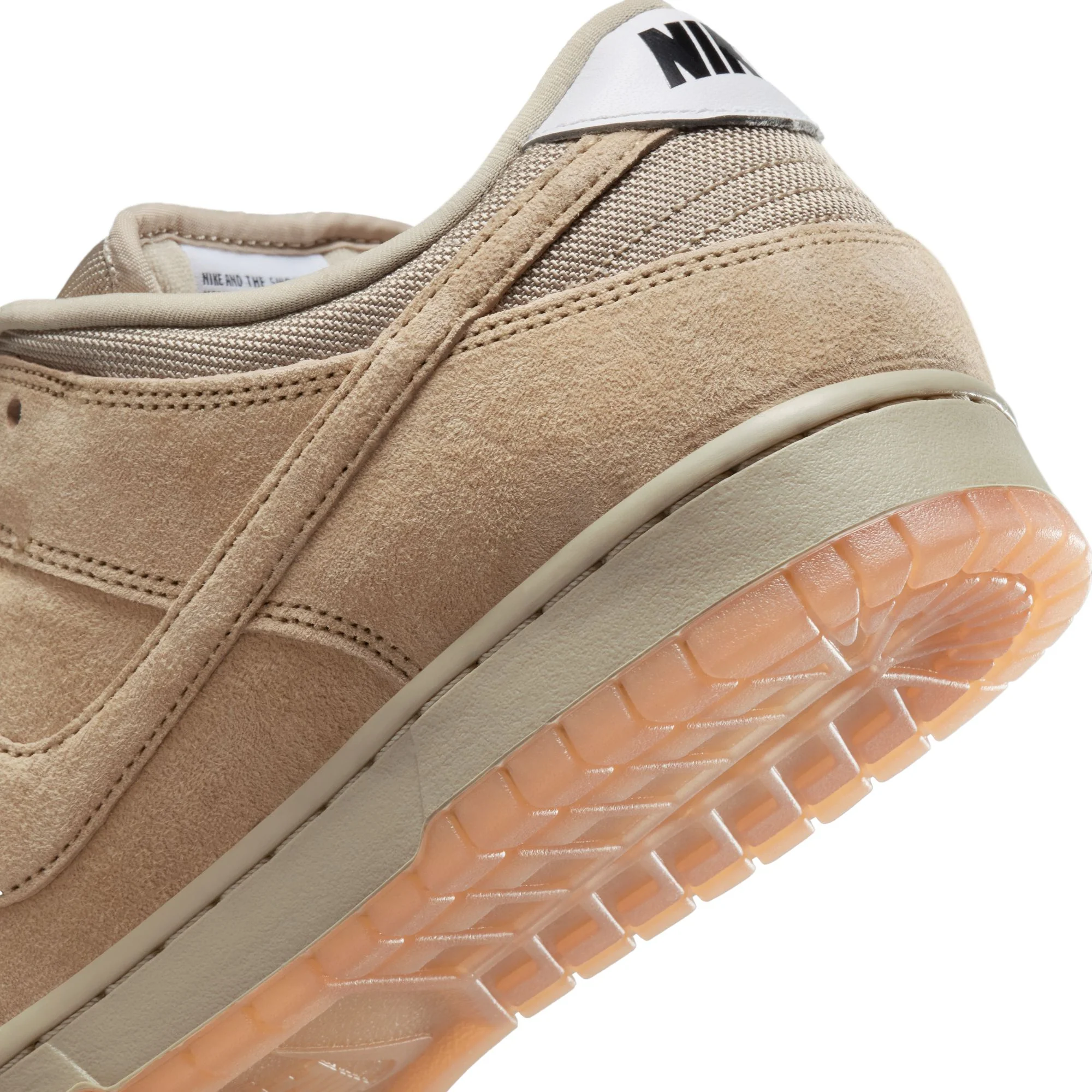 NIKE SB DUNK LOW PRO B PARACHUTE BEIGE - Image 8