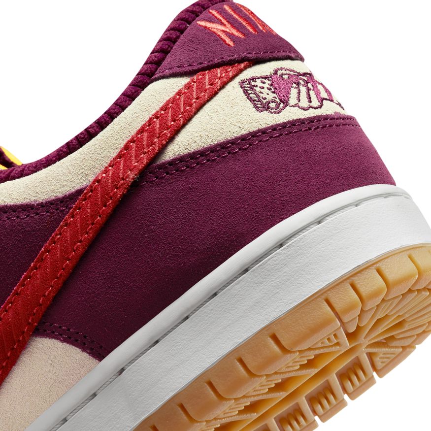 NIKE SB DUNK LOW PRO "SKATE LIKE A GIRL" DARK BEETROOT / CRIMSON - Image 4