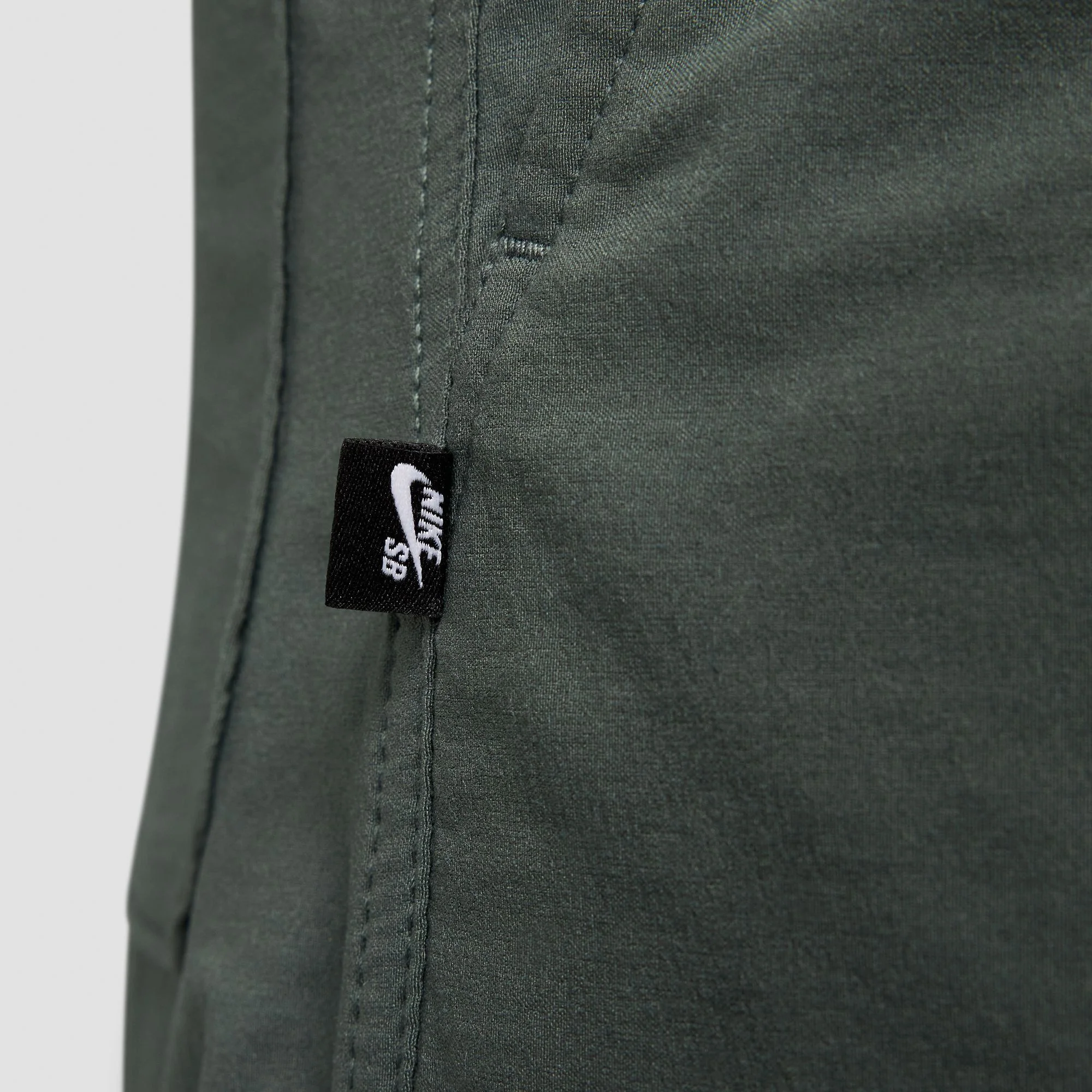 NIKE SB KEARNY CARGO SKATE PANTS VINTAGE GREEN - Image 5
