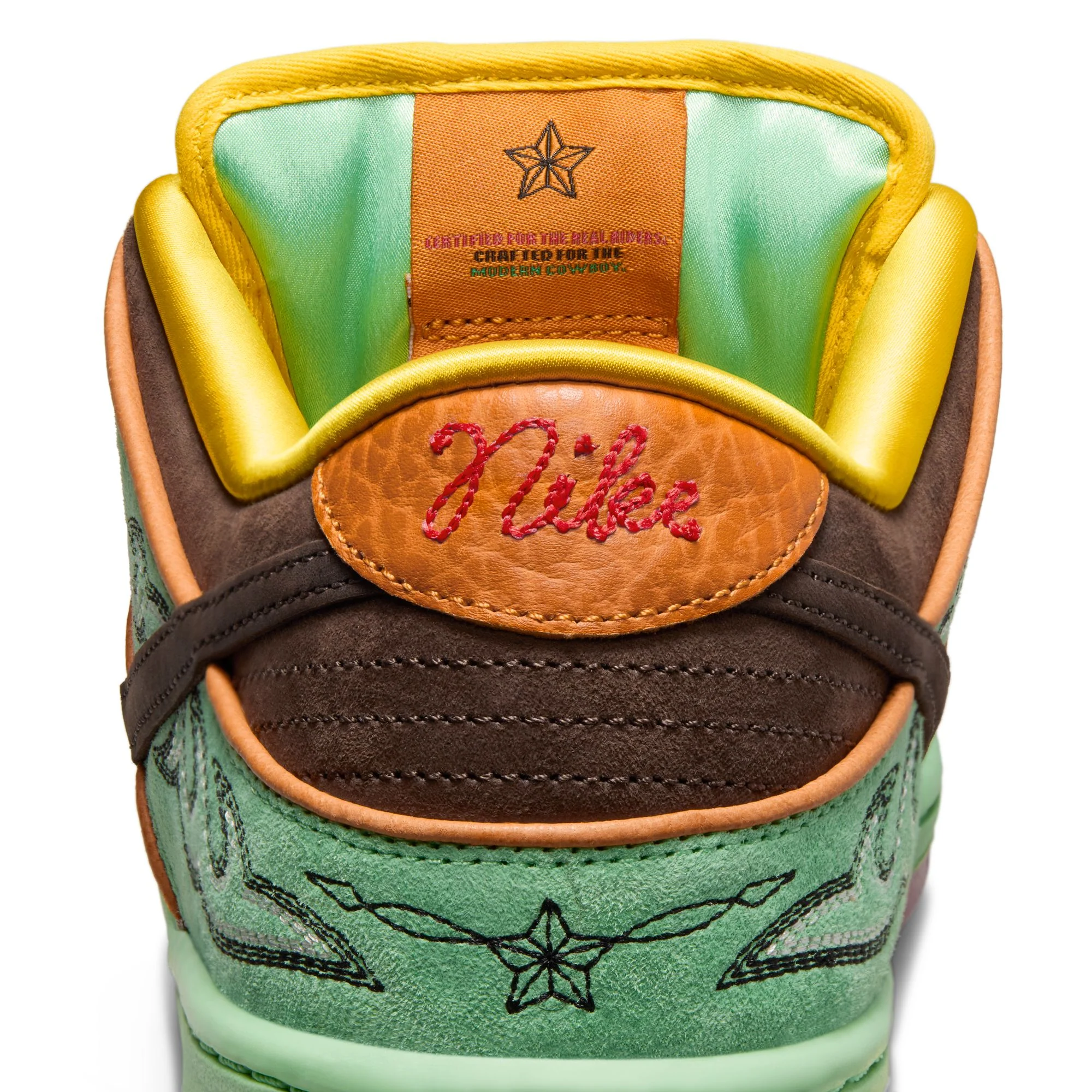 NIKE SB RODEO DUNK LOW TOURMALINE/BAROQUE BROWN-MONARCH - Image 11