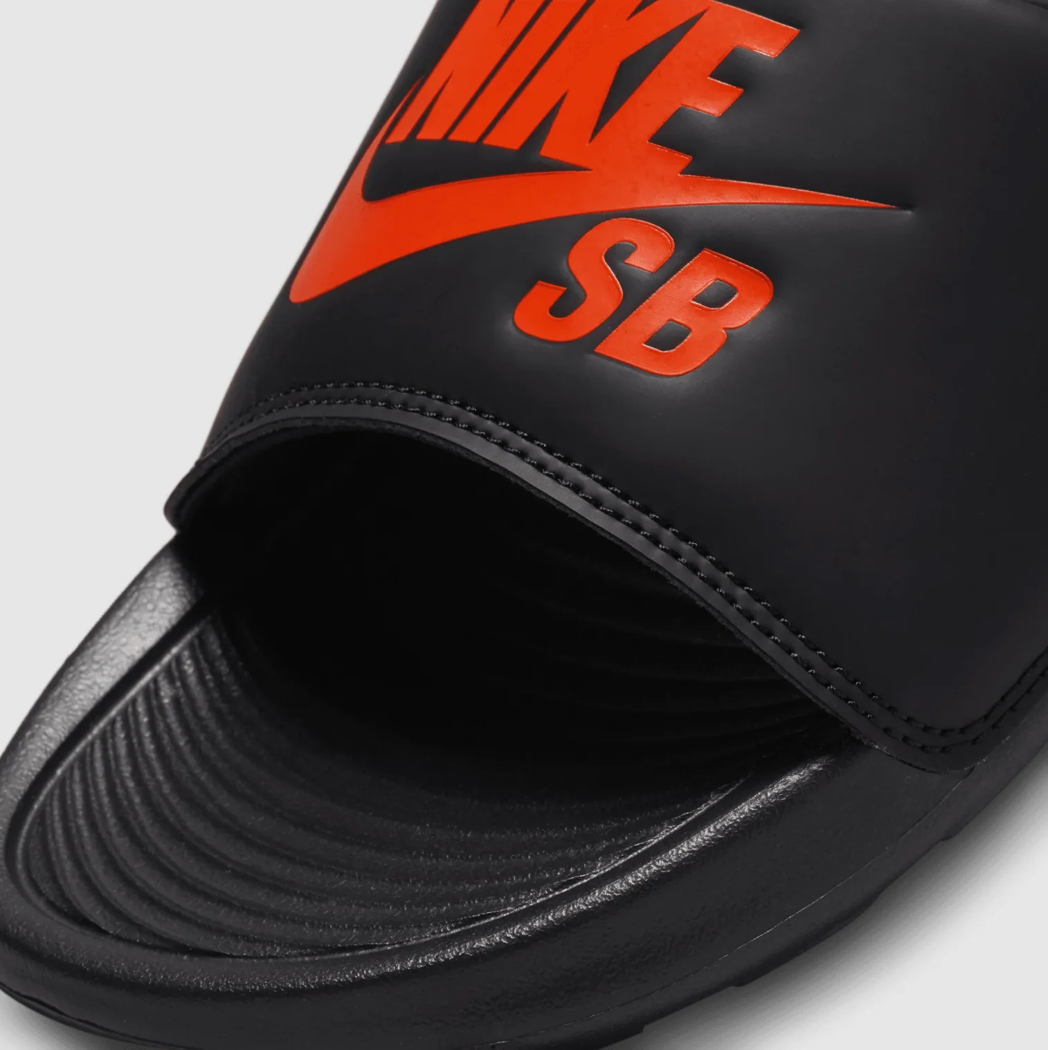 NIKE SB VICTORI ONE SLIDE SB BLACK / TEAM ORANGE - Image 3