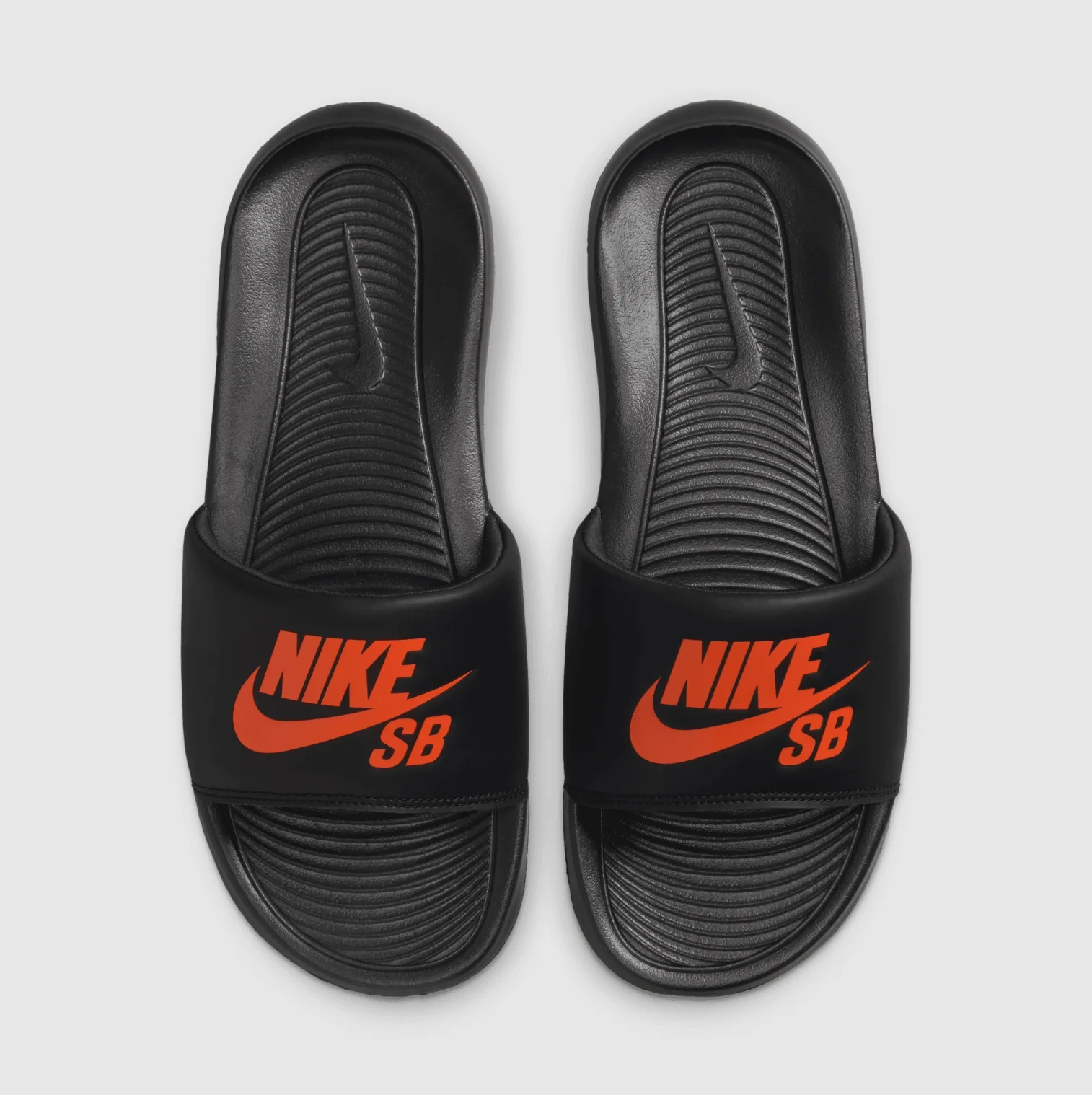 NIKE SB VICTORI ONE SLIDE SB BLACK / TEAM ORANGE - Image 4