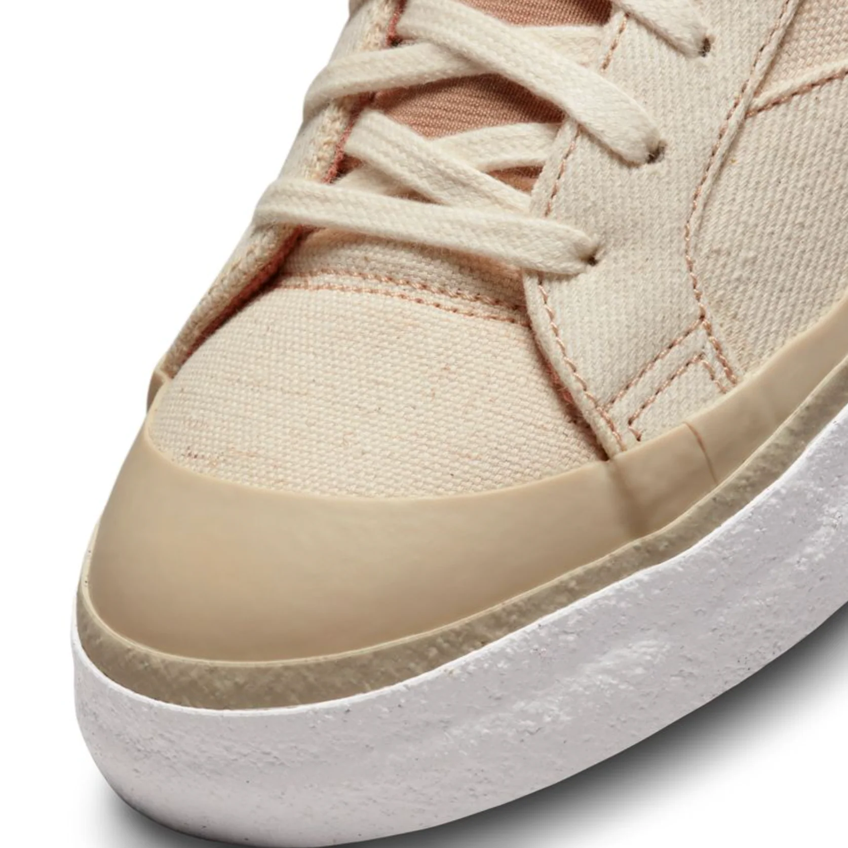 NIKE SB x DOYENNE BLAZER LOW QS COCONUT MILK / RATTAN-LIMESTONE - Image 2