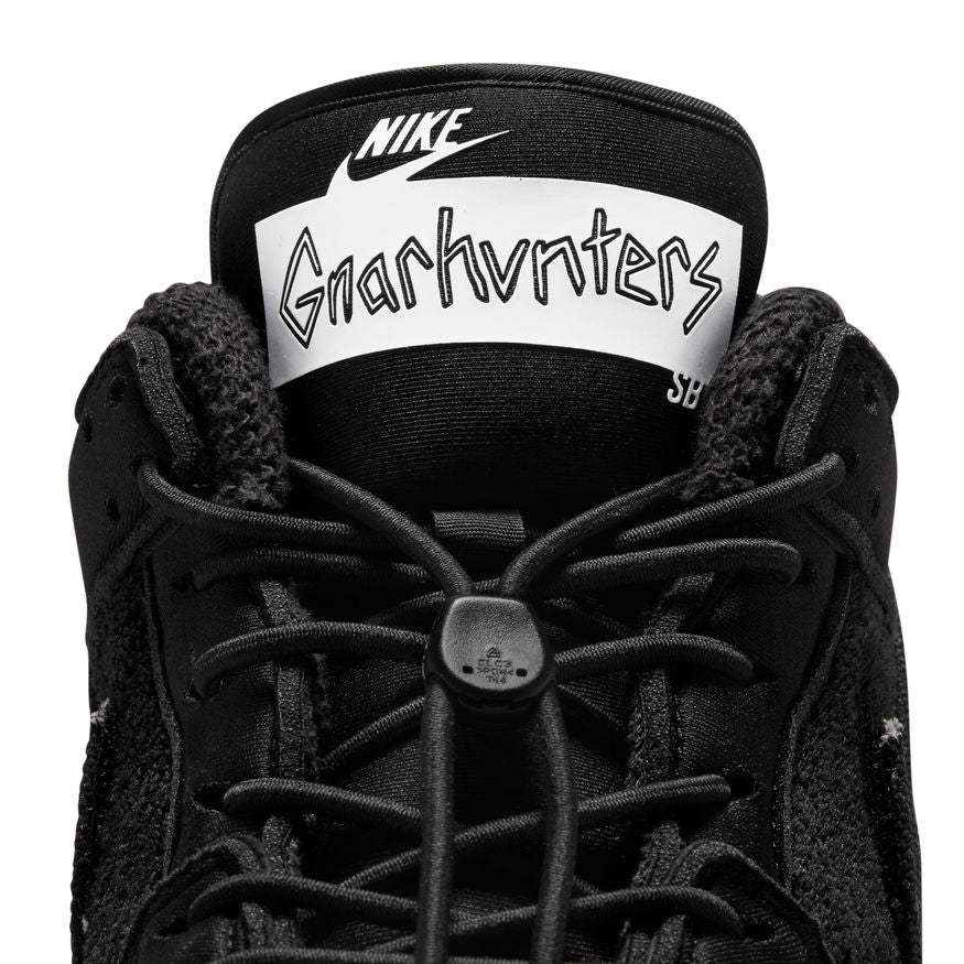 NIKE SB X GNARHUNTERS DUNK LOW PRO QS - Image 2