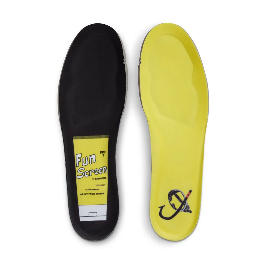 NIKE SB X GNARHUNTERS DUNK LOW PRO QS - Image 4