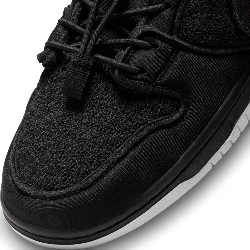 NIKE SB X GNARHUNTERS DUNK LOW PRO QS - Image 5