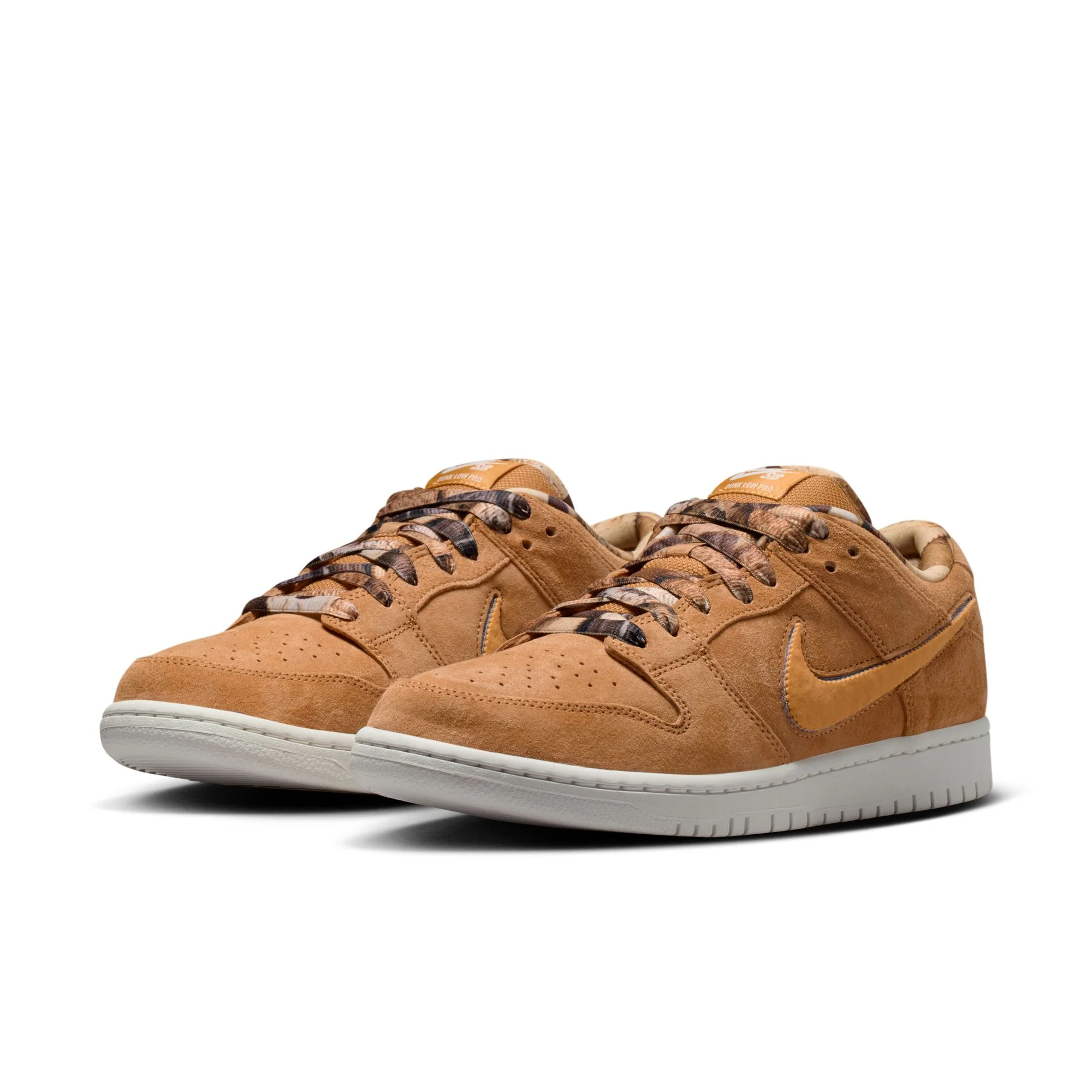NIKE SB X NOTE SKATE DUNK LOW PRO FLAX / HONEYCOMB-SUMMIT WHITE-SAIL-GREEN SPARK-UNIVERSITY RED - Image 3