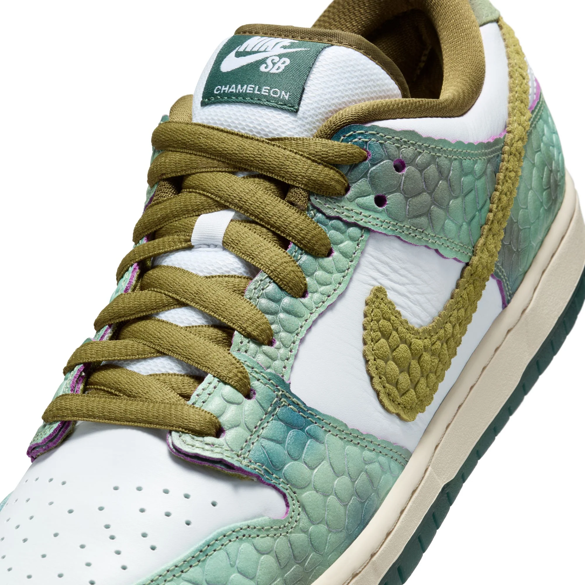 * Raffle winner * NIKE SB DUNK LOW PRO "CHAMELEON" OIL GREEN/DESERT MOSS-WHITE (Copy) - Image 6