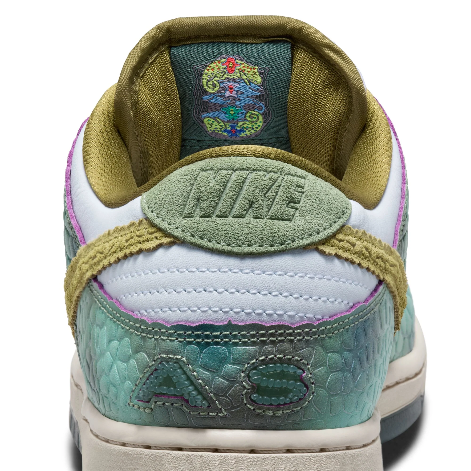 * Raffle winner * NIKE SB DUNK LOW PRO "CHAMELEON" OIL GREEN/DESERT MOSS-WHITE (Copy) - Image 8