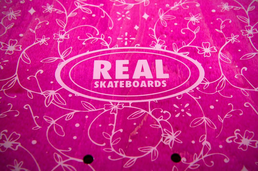 REAL SKATEBOARDS KYLE WALKER ROSA BOARD - Image 2