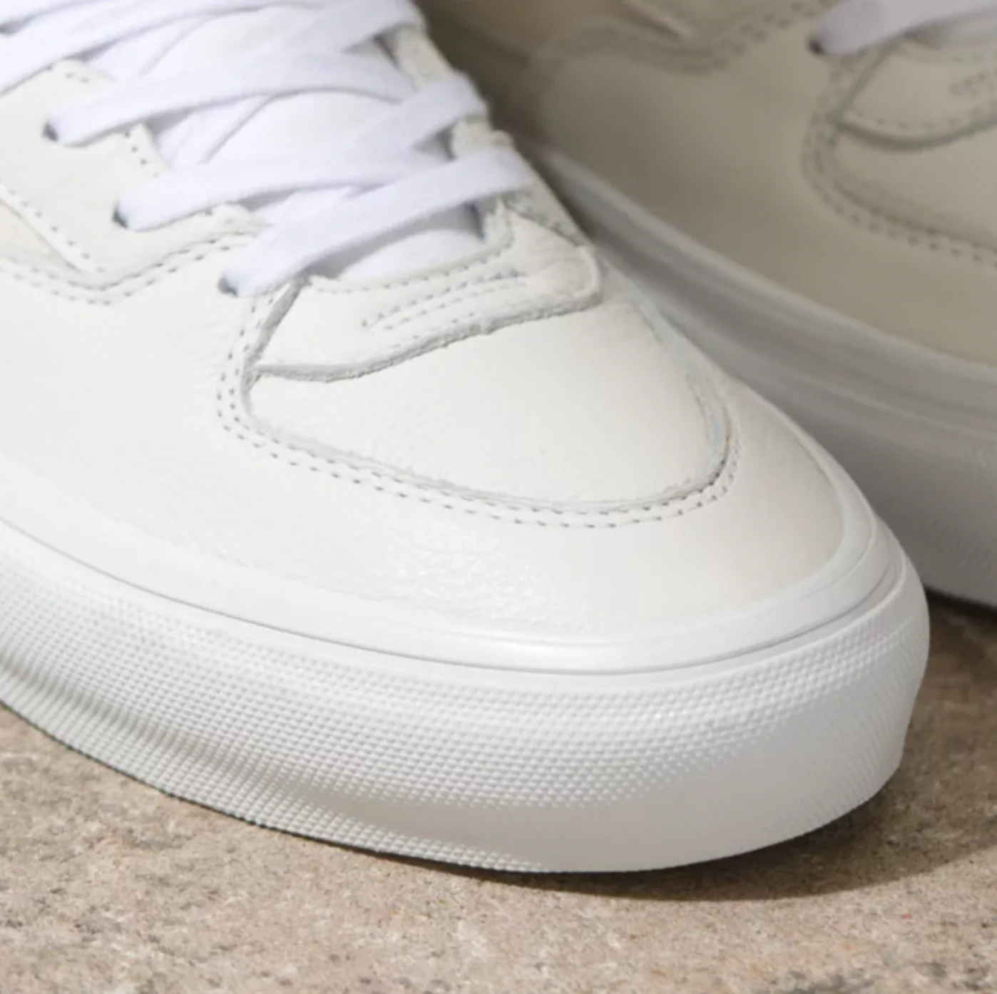 VANS DAZ SKATE HALF CAB WHITE - Image 4