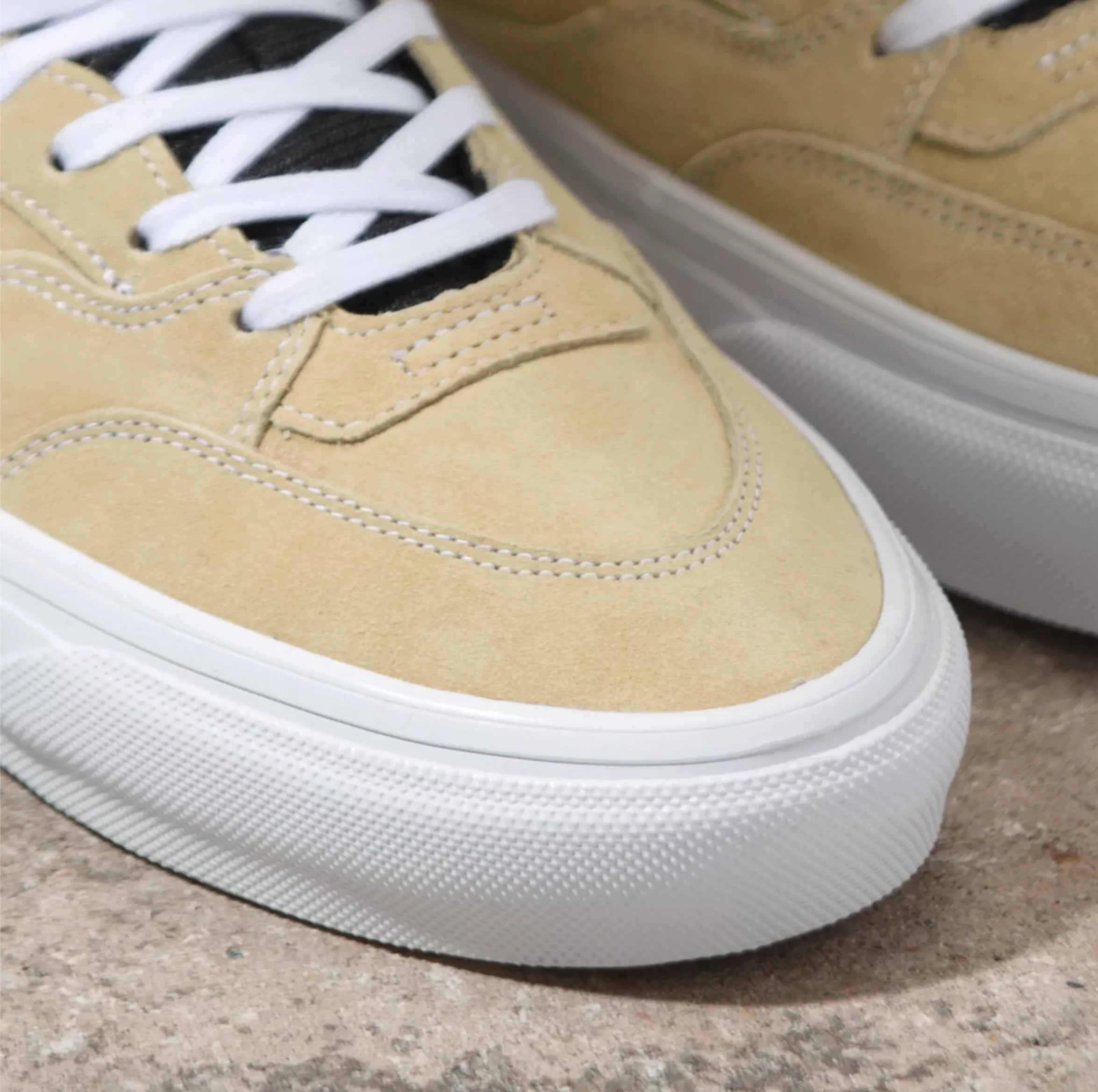 VANS SKATE HALF CAB TAUPE - Image 3