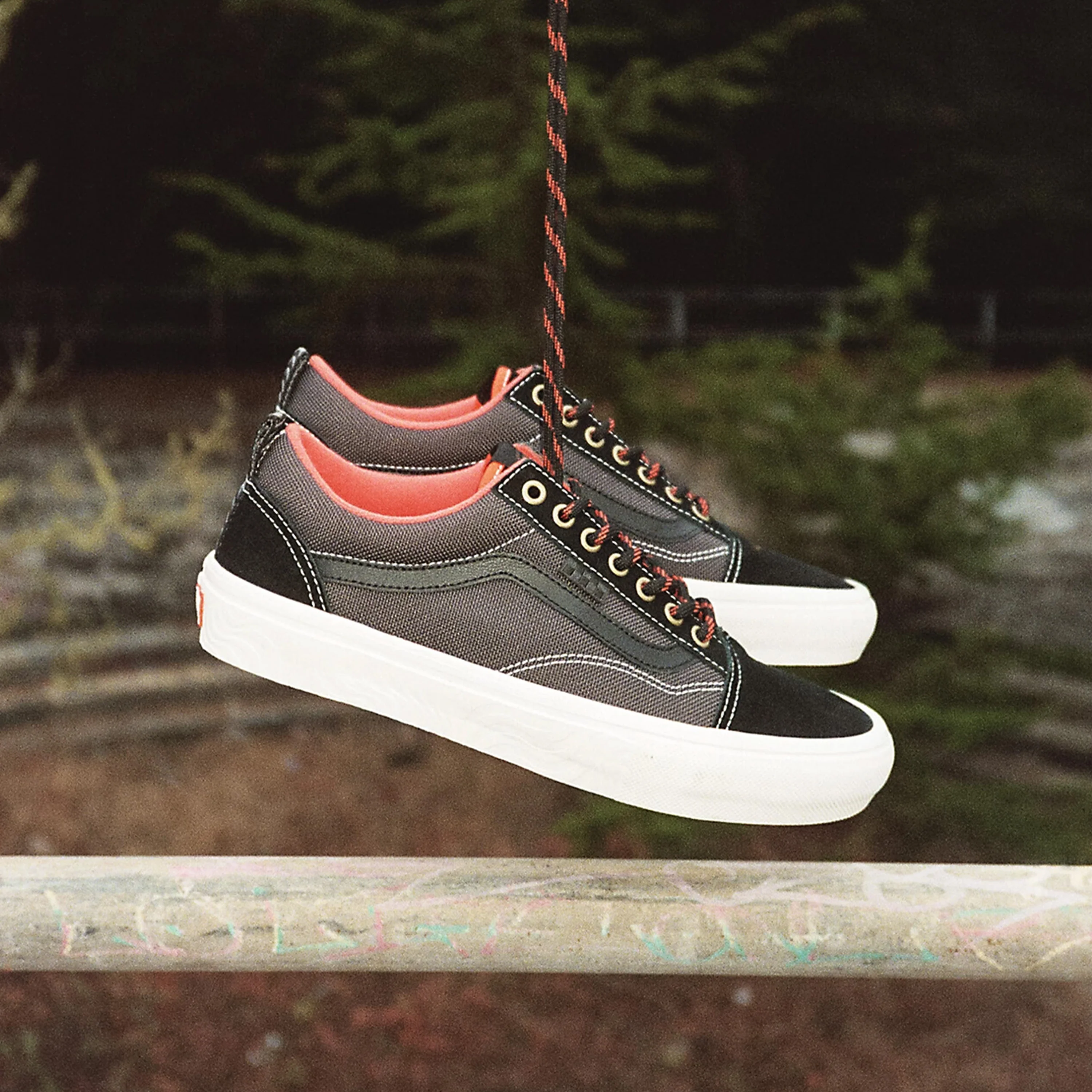 VANS X SPITFIRE SKATE OLD SKOOL BLACK / FLAME - Image 7